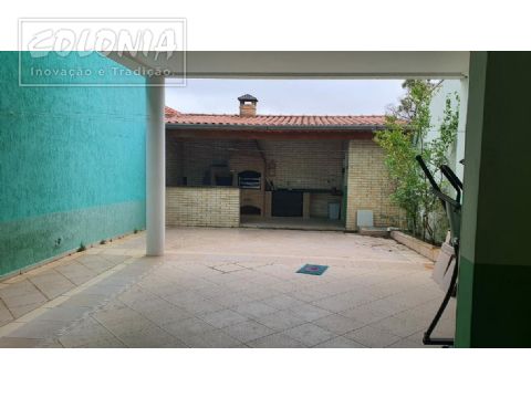 Foto 4 de Sobrado com 4 Quartos para alugar, 360m² em Vila Bastos, Santo André