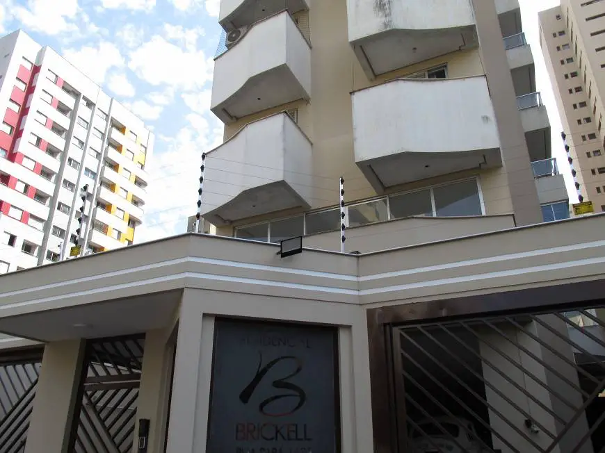 Foto 1 de Apartamento com 2 Quartos para alugar, 75m² em Centro, Londrina
