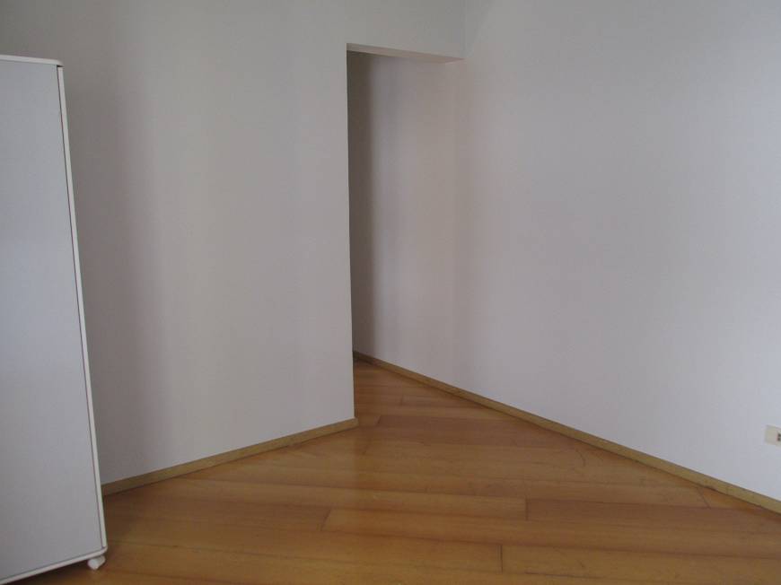 Foto 4 de Apartamento com 2 Quartos para alugar, 75m² em Centro, Londrina