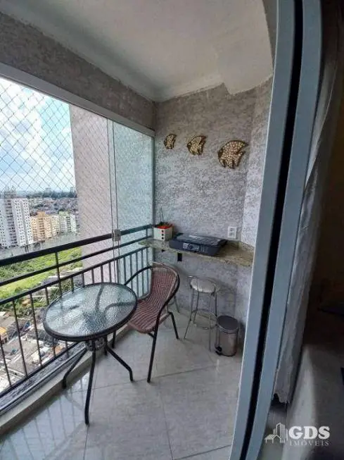 Foto 3 de Apartamento com 2 Quartos à venda, 52m² em Parque São Domingos, São Paulo