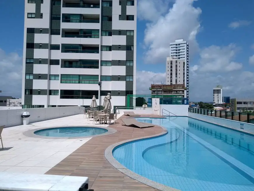 Foto 1 de Apartamento com 3 Quartos à venda, 140m² em Ilha do Retiro, Recife