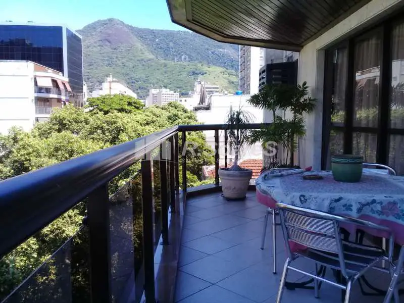 Foto 1 de Apartamento com 3 Quartos à venda, 140m² em Tijuca, Rio de Janeiro