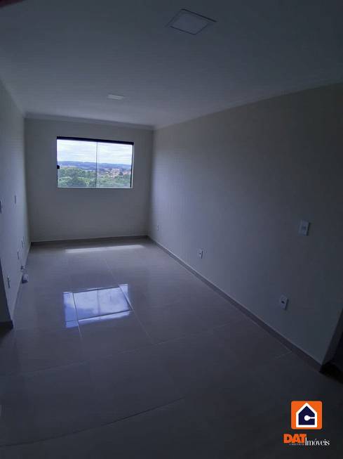 Foto 2 de Apartamento com 3 Quartos para alugar, 63m² em Uvaranas, Ponta Grossa