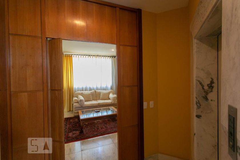Foto 1 de Apartamento com 4 Quartos para alugar, 207m² em Serra, Belo Horizonte