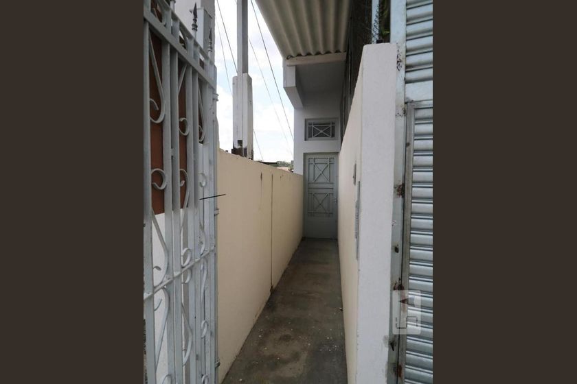 Foto 1 de Casa com 2 Quartos para alugar, 100m² em Jardim Ester Yolanda, São Paulo