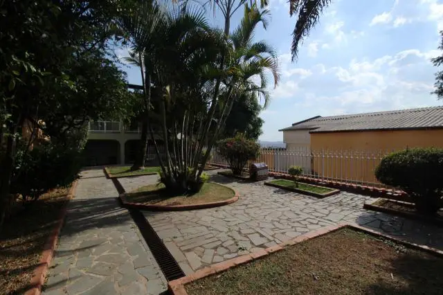 Foto 2 de Casa com 3 Quartos à venda, 300m² em Milionários, Belo Horizonte