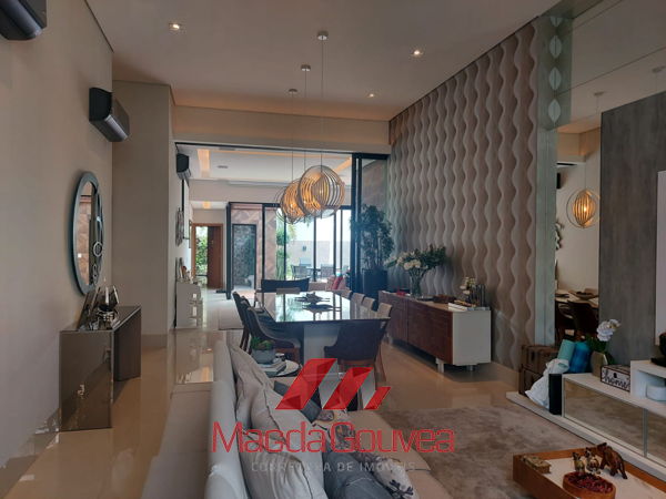 Foto 2 de Casa de Condomínio com 4 Quartos à venda, 270m² em Parque Residencial Tropical Ville , Cuiabá