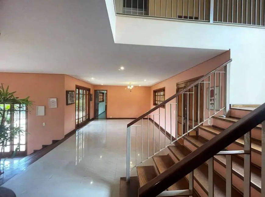 Foto 3 de Casa de Condomínio com 4 Quartos para alugar, 750m² em Pousada dos Bandeirantes, Carapicuíba