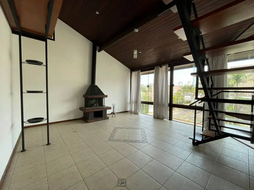 Foto 1 de Sobrado com 4 Quartos para venda ou aluguel, 460m² em Jardim Pagliato, Sorocaba