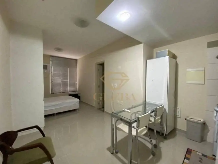 Foto 2 de Apartamento com 1 Quarto para alugar, 24m² em Centro, Londrina