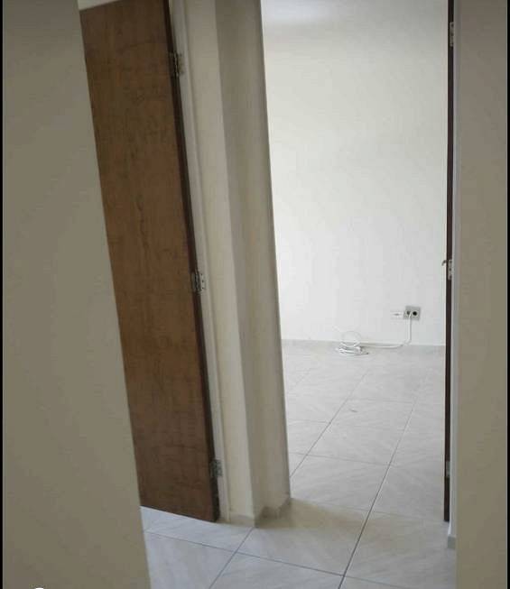 Foto 3 de Apartamento com 2 Quartos para alugar, 50m² em Centro Cívico, Curitiba