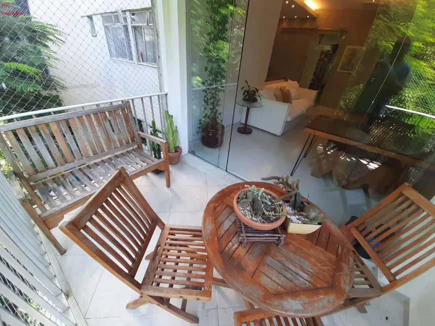 Foto 4 de Apartamento com 2 Quartos para alugar, 80m² em Laranjeiras, Rio de Janeiro