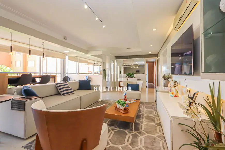 Foto 3 de Apartamento com 3 Quartos para alugar, 141m² em Jardim Europa, Porto Alegre