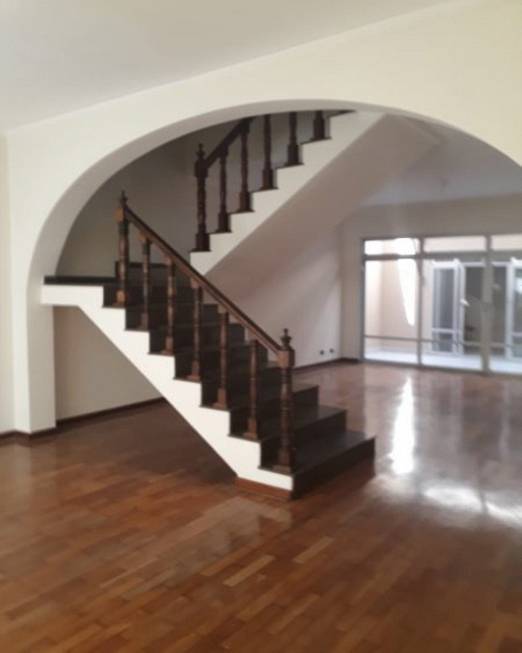 Foto 1 de Casa com 3 Quartos para alugar, 223m² em Brooklin, São Paulo