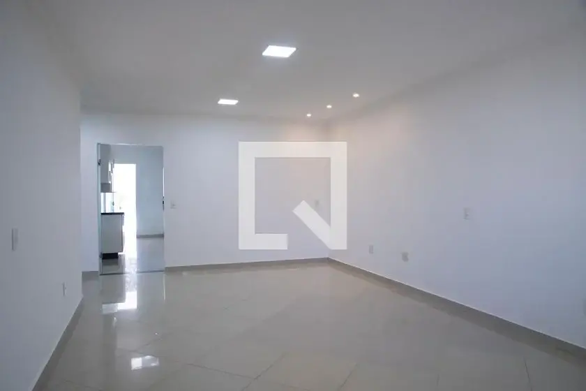 Foto 1 de Casa com 3 Quartos para alugar, 360m² em Taguatinga, Brasília