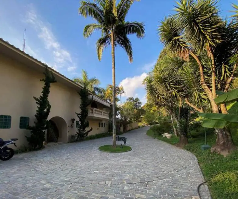 Foto 4 de Casa de Condomínio com 5 Quartos para alugar, 900m² em Carapicuiba, Carapicuíba