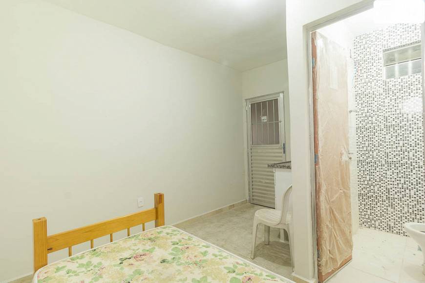 Foto 2 de Kitnet com 1 Quarto para alugar, 15m² em Cachoeirinha, Belo Horizonte