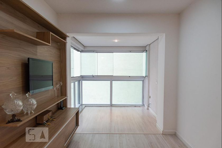 Foto 1 de Apartamento com 2 Quartos para alugar, 51m² em Aclimação, São Paulo