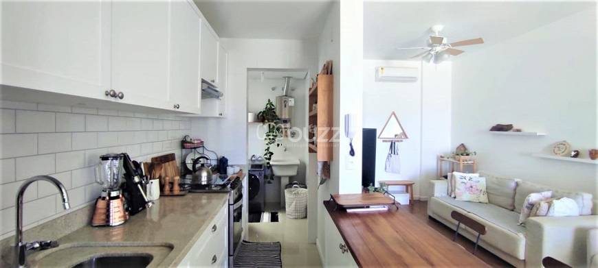 Foto 3 de Apartamento com 2 Quartos à venda, 77m² em Campeche, Florianópolis