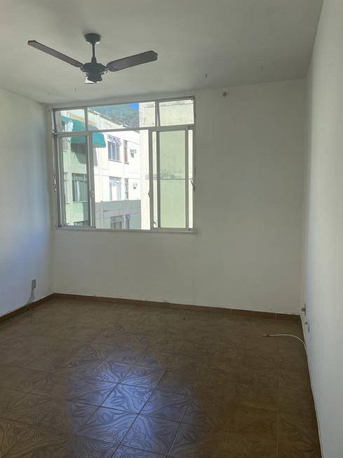Foto 1 de Apartamento com 2 Quartos para alugar, 44m² em Freguesia- Jacarepaguá, Rio de Janeiro