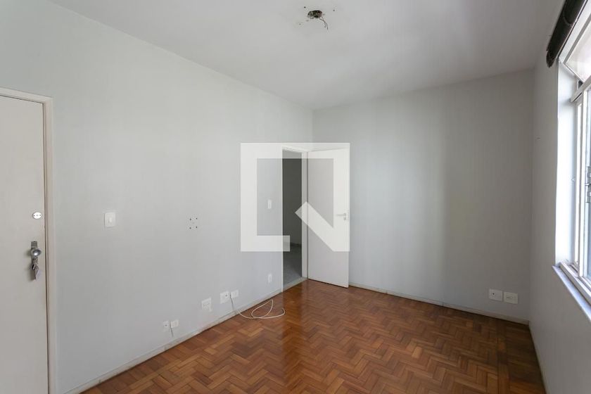 Foto 2 de Apartamento com 3 Quartos para alugar, 80m² em Cruzeiro, Belo Horizonte