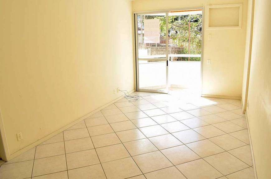 Foto 4 de Apartamento com 3 Quartos para alugar, 84m² em Trindade, Florianópolis