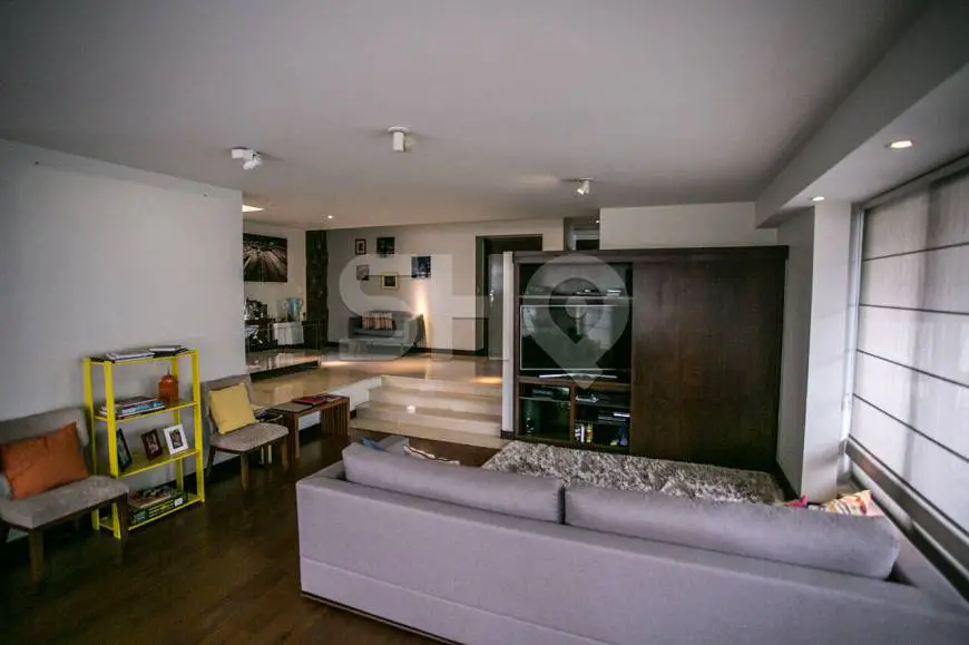 Foto 5 de Apartamento com 4 Quartos para alugar, 290m² em Aclimação, São Paulo