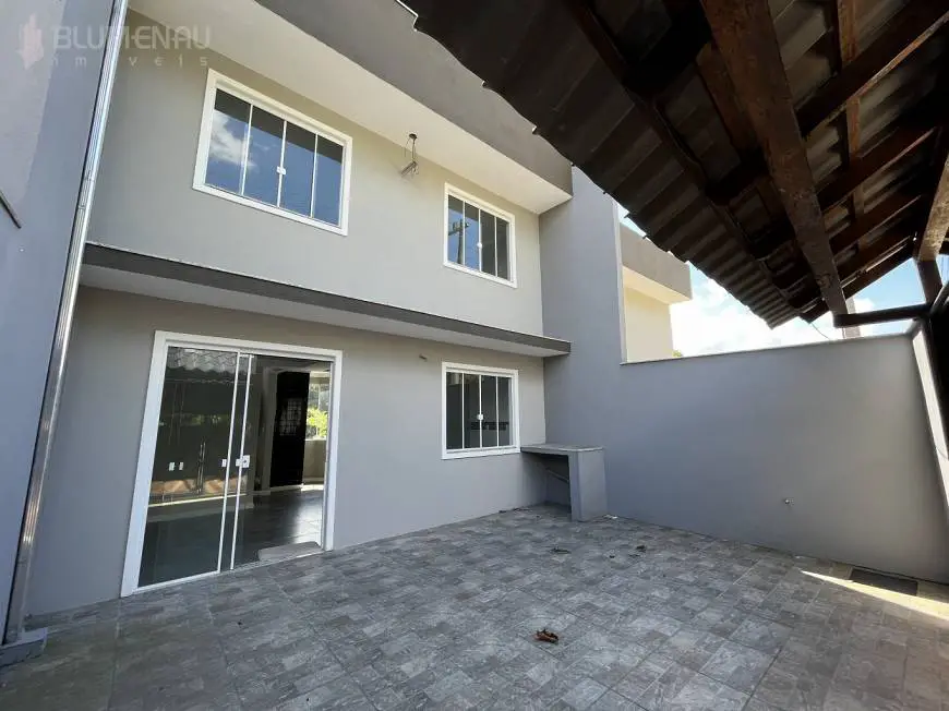 Foto 1 de Casa com 2 Quartos à venda, 85m² em Boa Vista, Blumenau