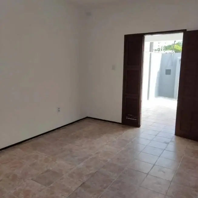 Foto 4 de Casa com 2 Quartos para alugar, 95m² em Messejana, Fortaleza