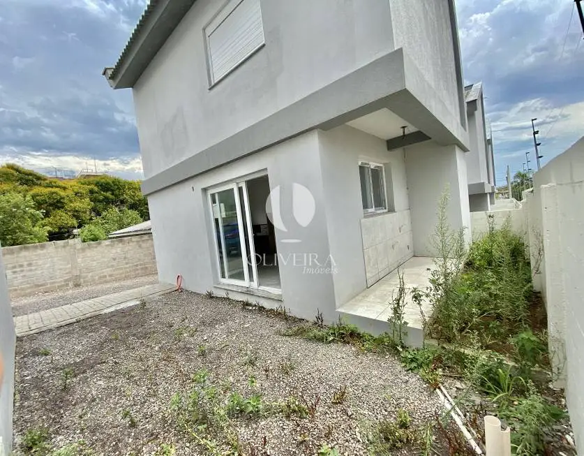 Foto 3 de Casa com 2 Quartos à venda, 72m² em Tomazetti, Santa Maria
