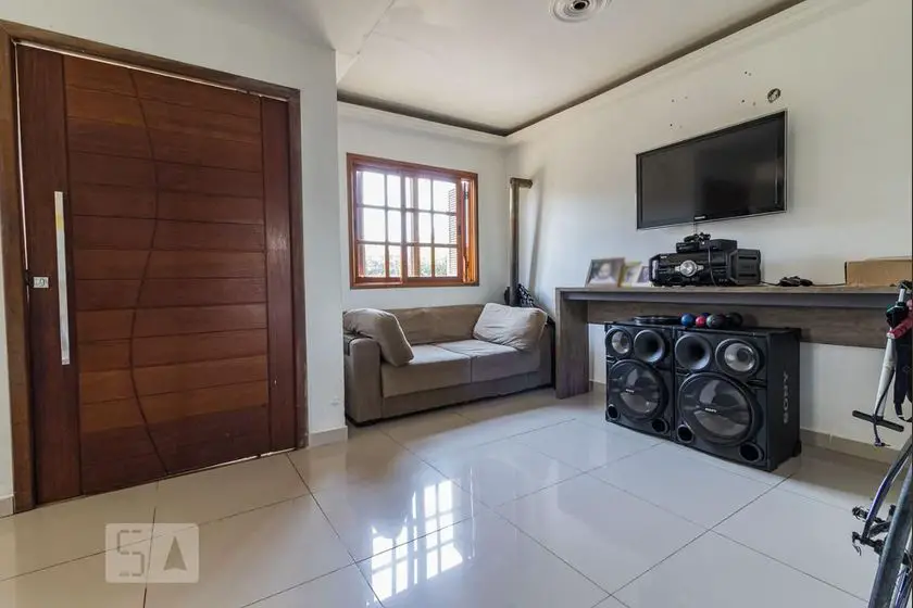Foto 1 de Casa com 3 Quartos para alugar, 80m² em Chapéu do Sol, Porto Alegre
