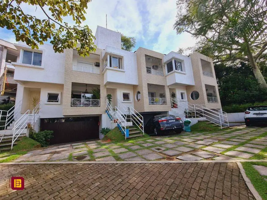 Foto 1 de Casa com 3 Quartos à venda, 180m² em Lagoa da Conceição, Florianópolis