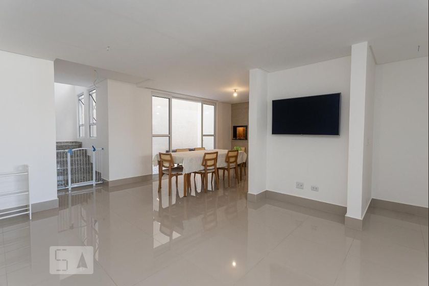 Foto 1 de Casa com 3 Quartos para alugar, 220m² em Santa Felicidade, Curitiba