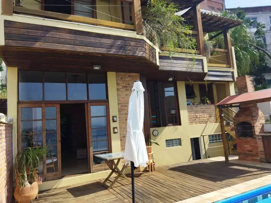 Foto 1 de Casa com 4 Quartos à venda, 320m² em  Praia da Bandeira, Rio de Janeiro