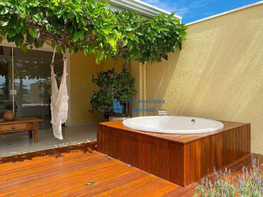 Foto 2 de Casa de Condomínio com 3 Quartos para alugar, 274m² em Loteamento Caminhos de San Conrado, Campinas