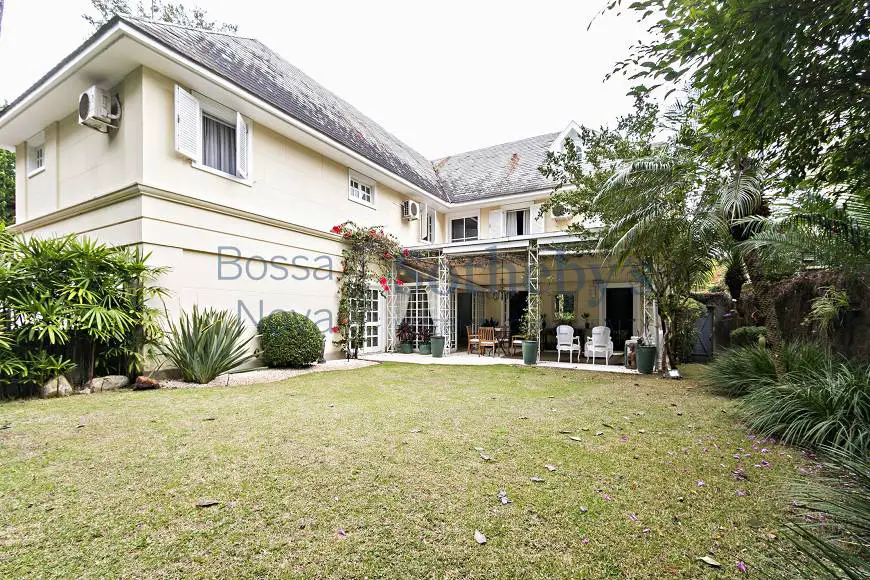 Foto 1 de Casa de Condomínio com 5 Quartos à venda, 600m² em Vila Progredior, São Paulo