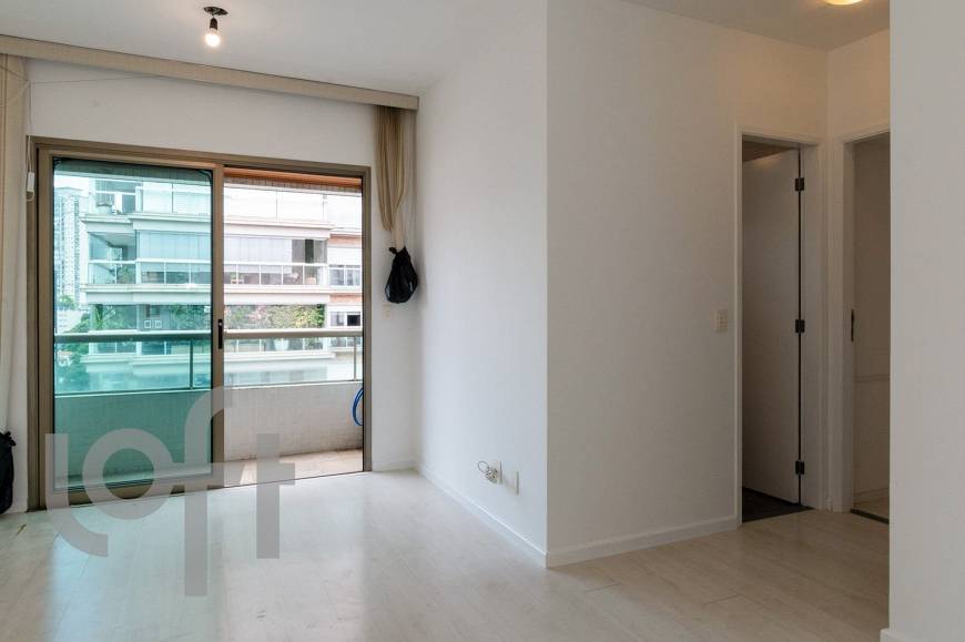 Foto 1 de Apartamento com 1 Quarto à venda, 48m² em Aclimação, São Paulo