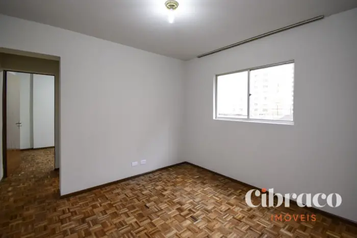 Foto 2 de Apartamento com 1 Quarto para alugar, 32m² em Centro, Curitiba
