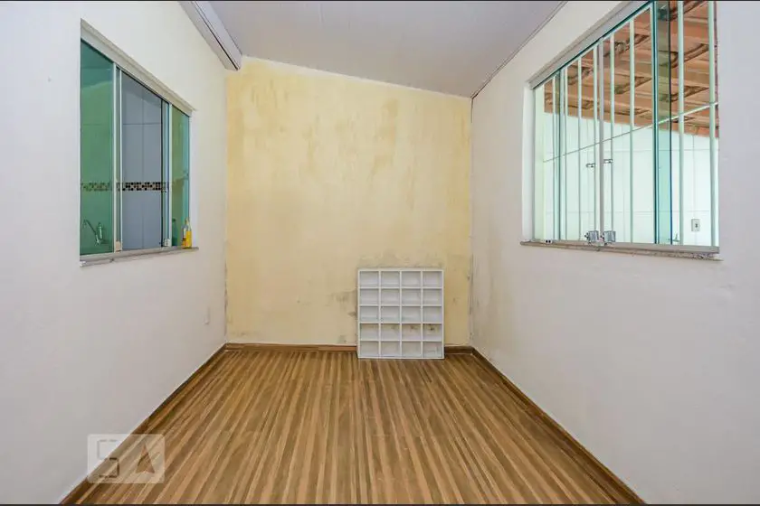 Foto 2 de Casa com 2 Quartos para alugar, 90m² em Nova Suíssa, Belo Horizonte