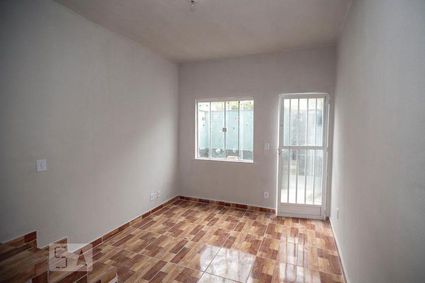 Foto 3 de Casa com 2 Quartos para alugar, 65m² em Piedade, Rio de Janeiro