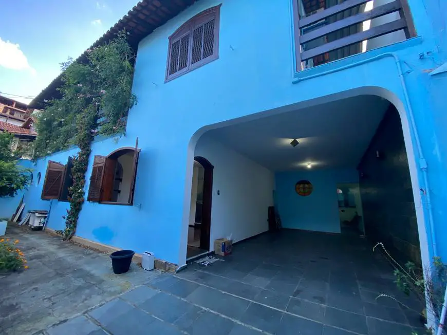 Foto 2 de Casa com 3 Quartos para alugar, 331m² em Nova Suíssa, Belo Horizonte