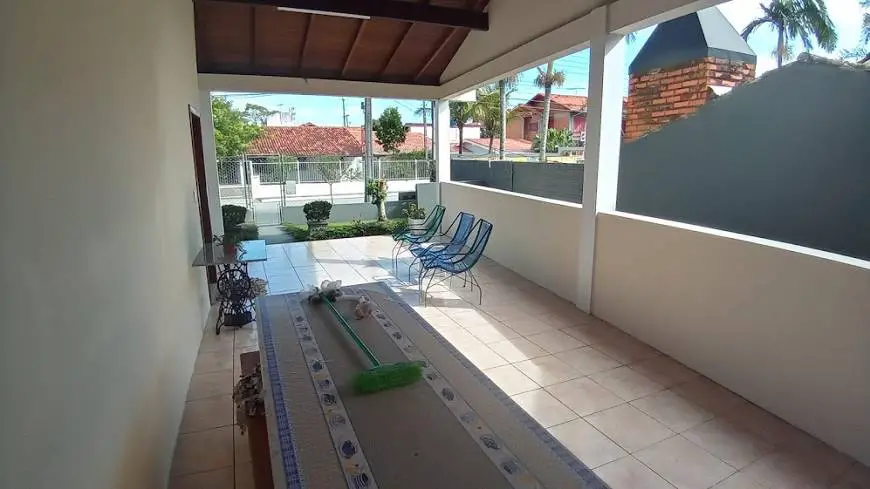 Foto 5 de Sobrado com 4 Quartos à venda, 250m² em Canasvieiras, Florianópolis