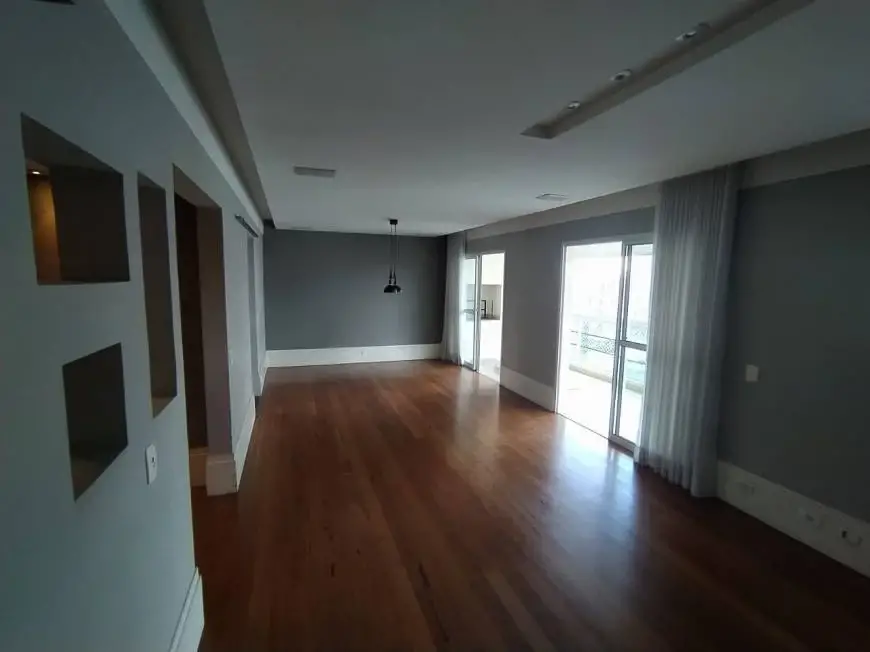 Foto 1 de Apartamento com 3 Quartos para alugar, 139m² em Vila Olímpia, São Paulo