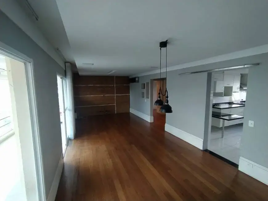 Foto 2 de Apartamento com 3 Quartos para alugar, 139m² em Vila Olímpia, São Paulo