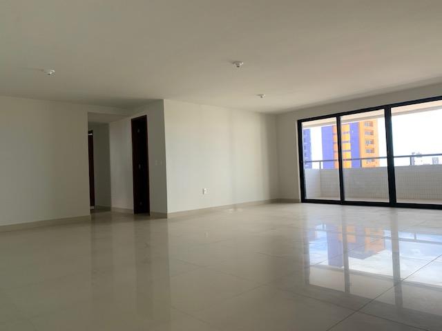 Foto 1 de Apartamento com 4 Quartos à venda, 231m² em Aeroclube, João Pessoa