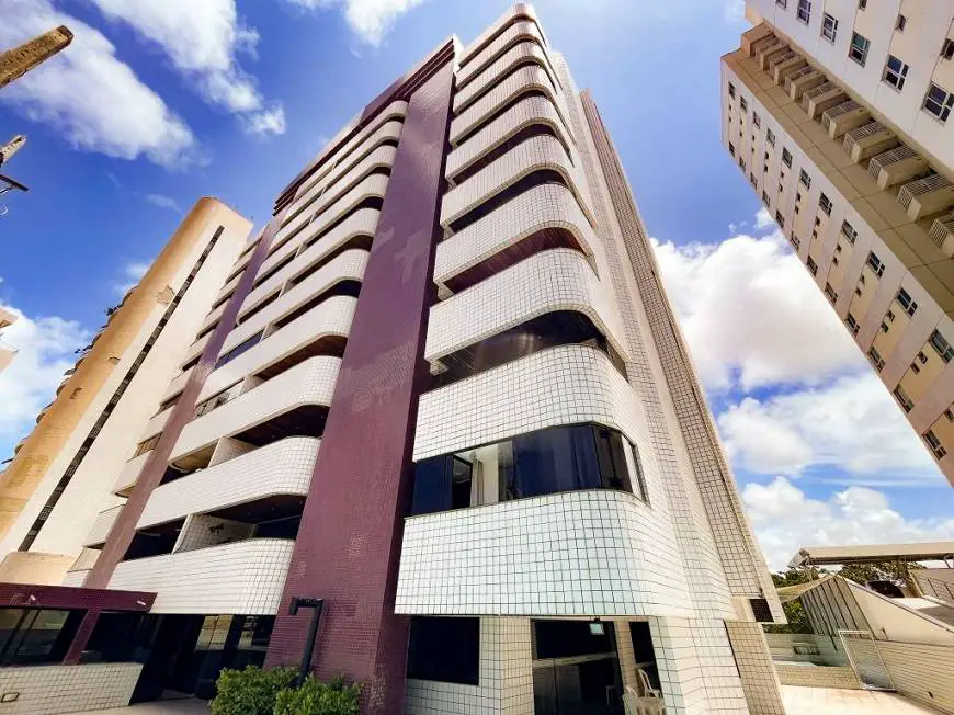 Foto 1 de Apartamento com 4 Quartos à venda, 220m² em Lagoa Nova, Natal