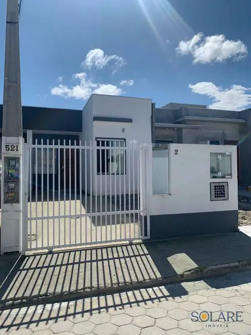 Foto 1 de Casa com 2 Quartos à venda, 50m² em Espinheiros, Itajaí