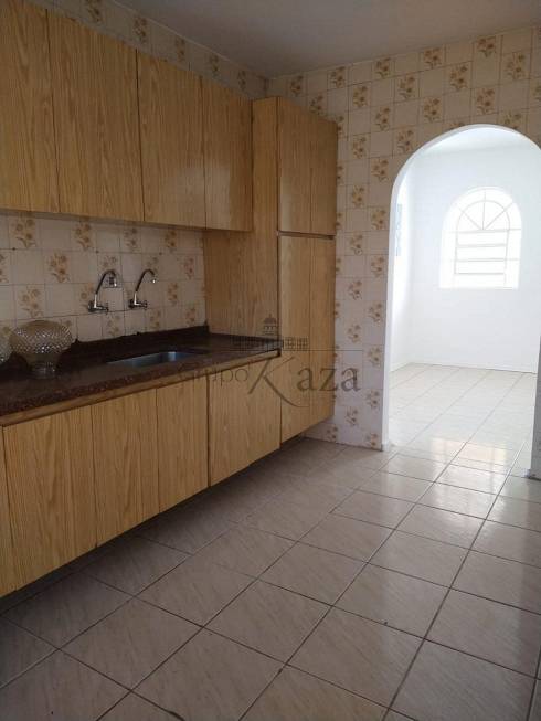 Foto 3 de Casa com 3 Quartos para venda ou aluguel, 300m² em Jardim Oswaldo Cruz, São José dos Campos