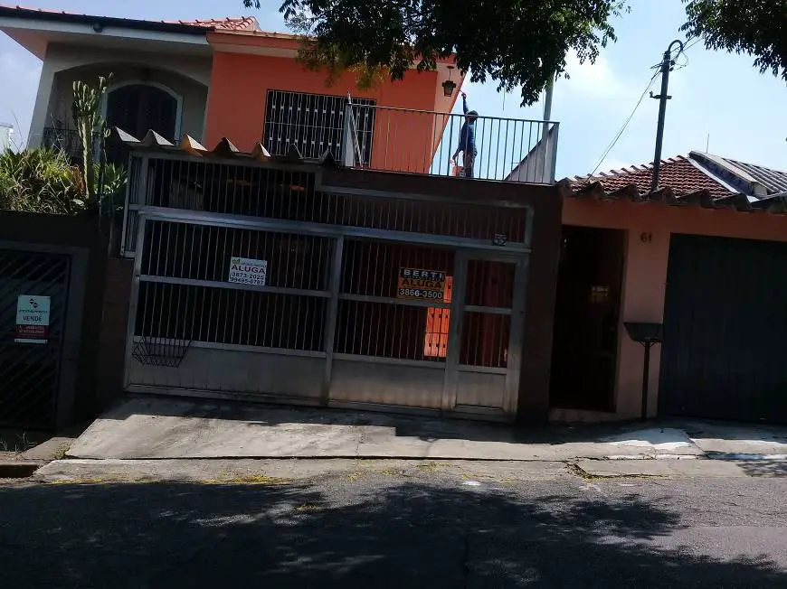 Foto 1 de Casa com 3 Quartos para alugar, 240m² em Siciliano, São Paulo