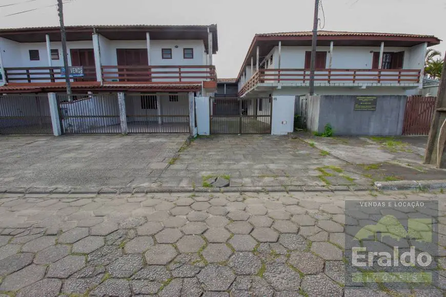 Foto 1 de Casa com 4 Quartos à venda, 160m² em Caioba, Matinhos